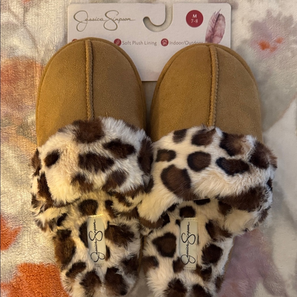 Jessica Simpson Brown Leopard Plush Slippers
